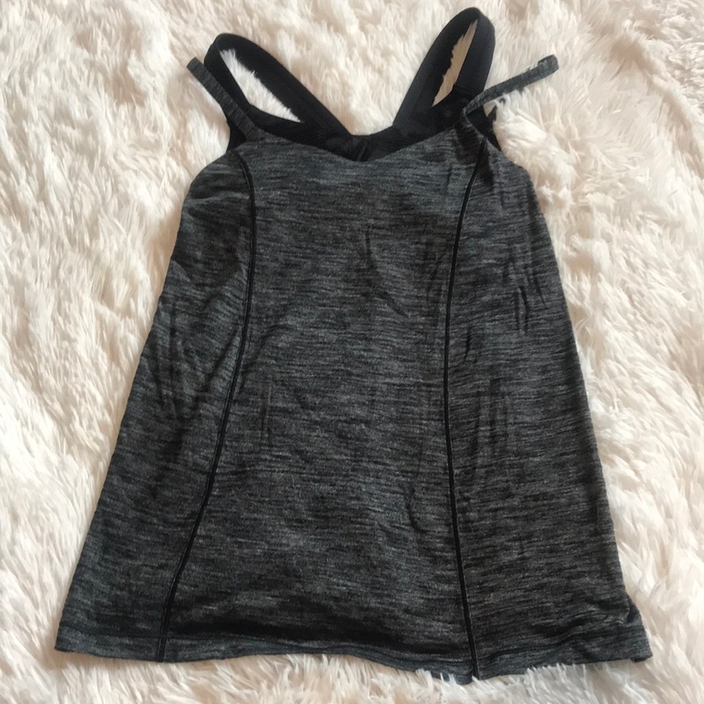 Lululemon workout tank with built in sports bra